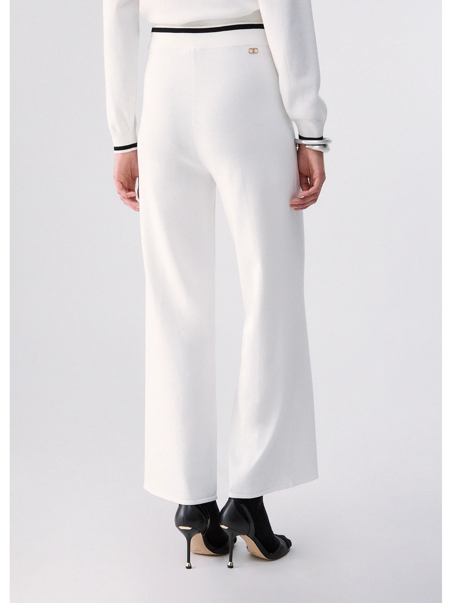 liu-jo-pantaloni-di-tessuto-tf6190ms63lv9382-bianco-regular-fit-9998762435216 (1)