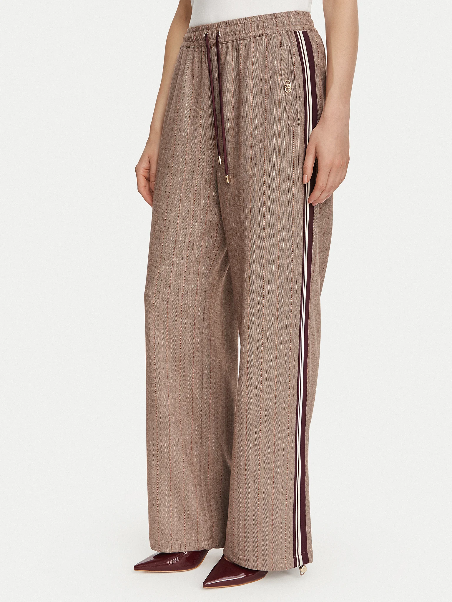 liu-jo-sport-pantaloni-di-tessuto-tf6148-t692a-marrone-chiaro-regular-fit-0000306071278